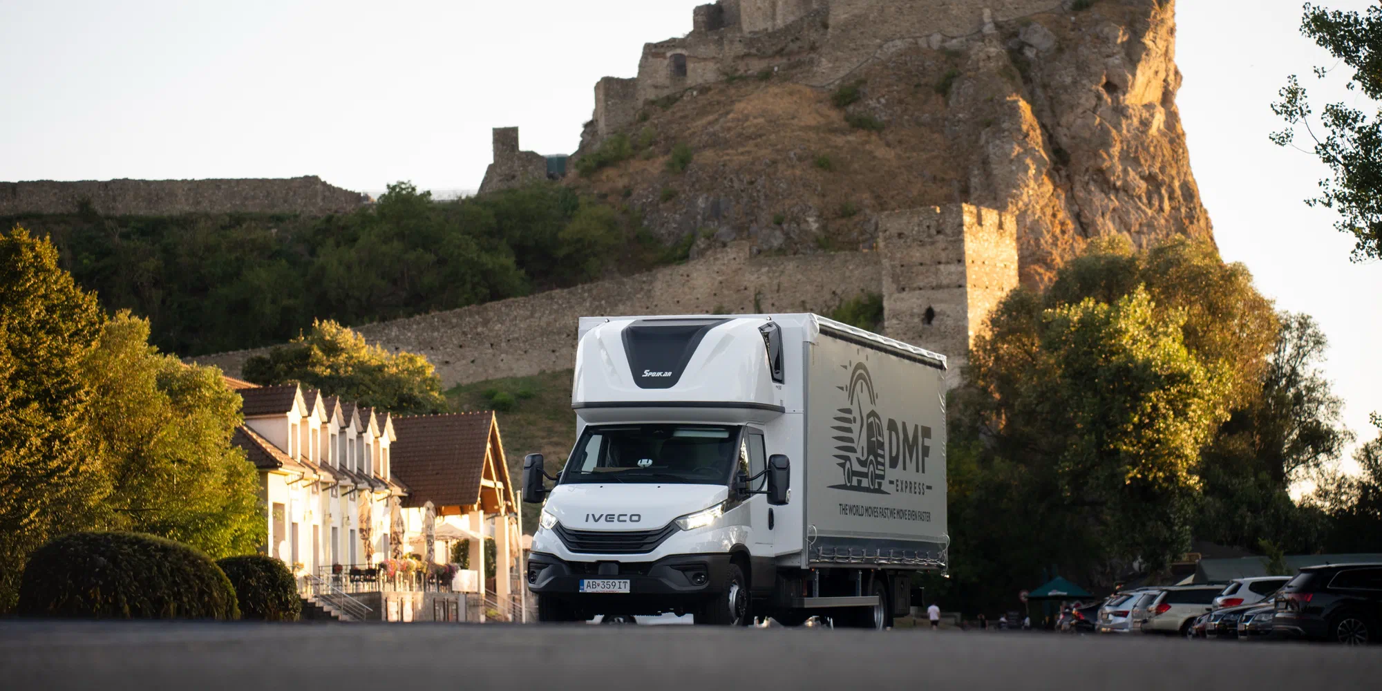 DMF Express truck on a European road handling a full truck load shipment
